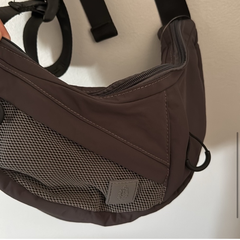 FP Movement Nothin But Net Sling Bag. NWT!!! - Picture 6 of 8